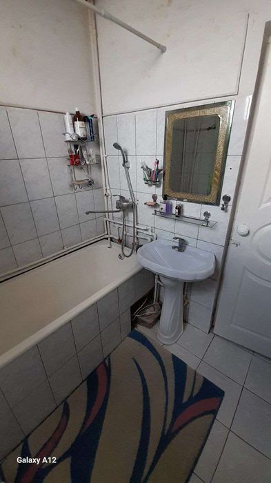 3 xonali uy Qarshi shahri, Yangi bozordan sotildi srochno