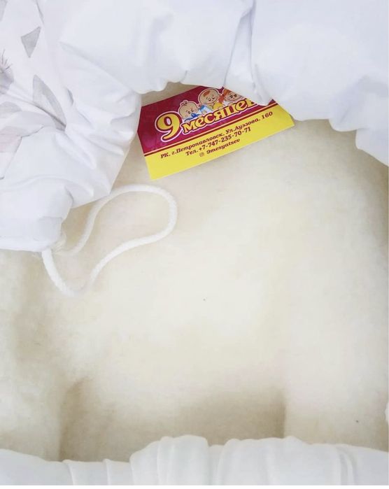 Продам демисезонный конверт на выписку