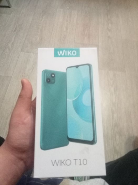Продам телефон WIKO T 10