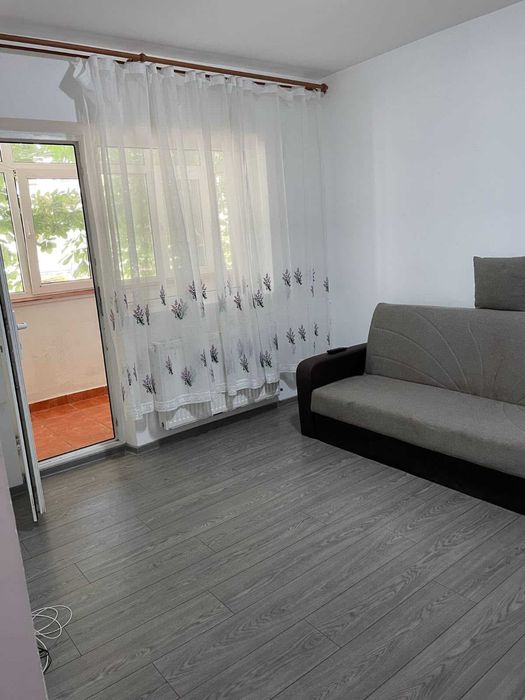 Inchiriez apartament 1 camera