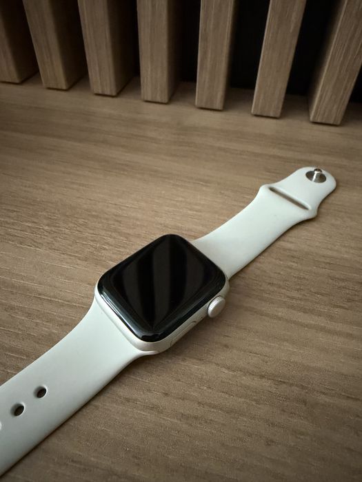 Apple Watch SE 2024 40mm