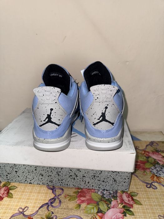 Vand jordan 4 Unc