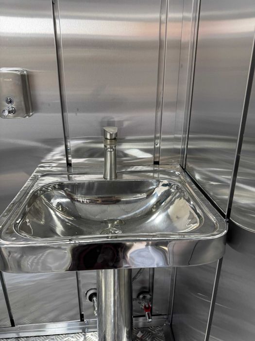 Общественный модульный туалет