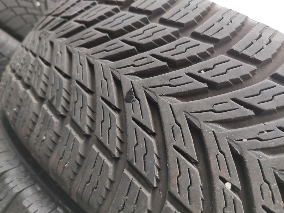 2бр Всесезонни 185 65 15 - Nokian - DOT 2023