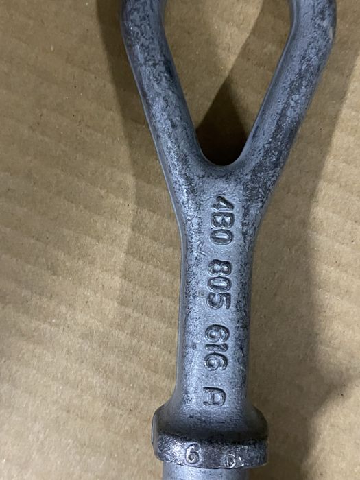 Cârlig cui tractare remorcare OEM  AUDI A6 S6 C5 4B 4B0805615A