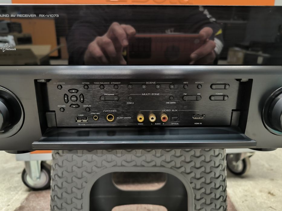 Yamaha rx -v 1073  7.2 channel