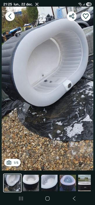 Jacuzzi oval cu încălzire şi bule pret 1200 lei dim 190/140

1 200 lei