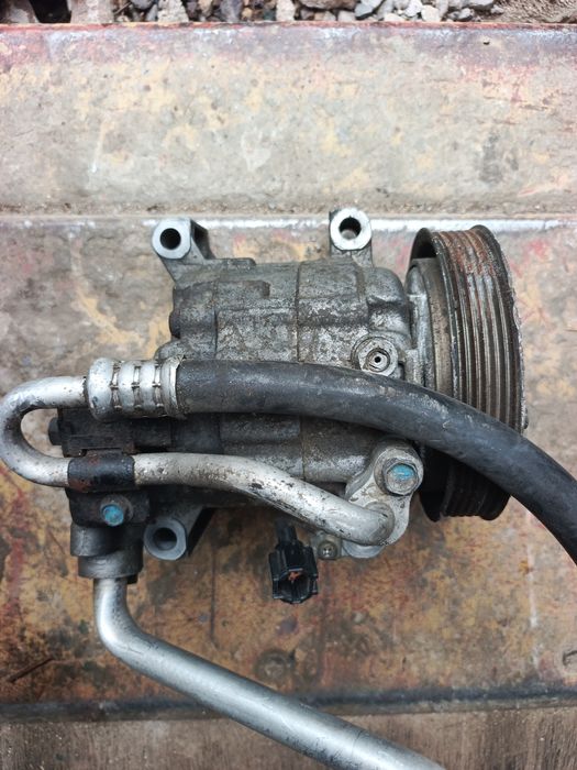 Компрессор кондиционера Nissan Bluebird Sylphy