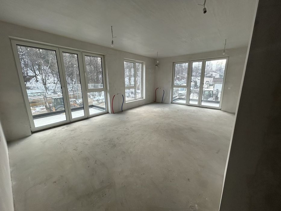 Четиристаен апартамент в престижна нова сграда! ж.к. Красно село!