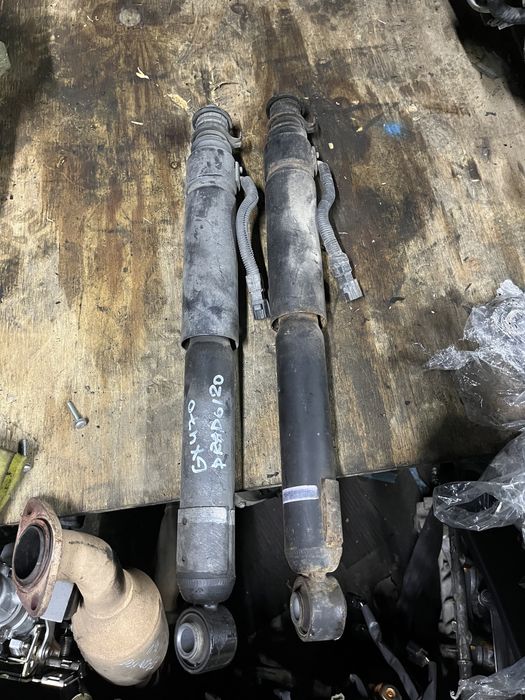 Амортизатор Lexus GX470