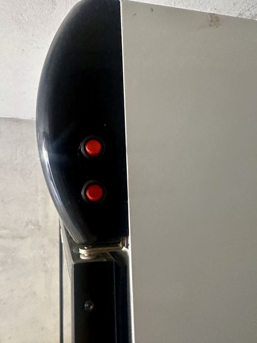 Мощна Хладилна Витрина Crown CD-360 – 360л.