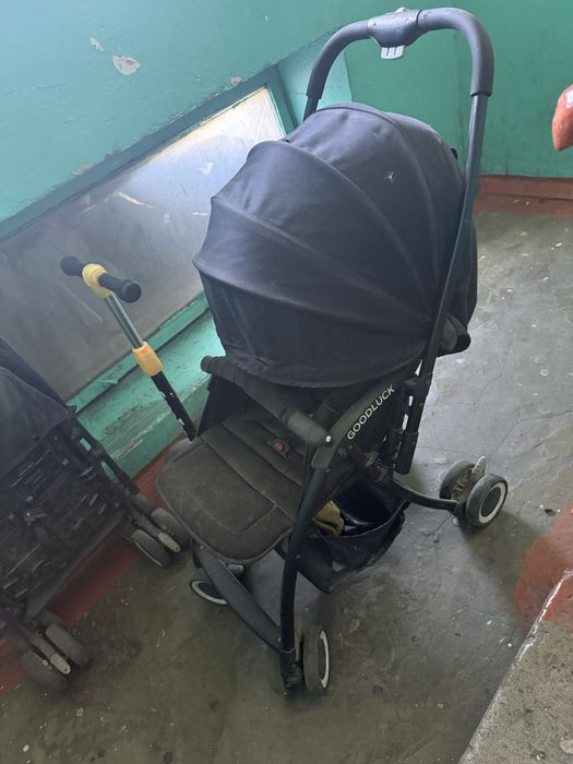 Коляска прогулочная