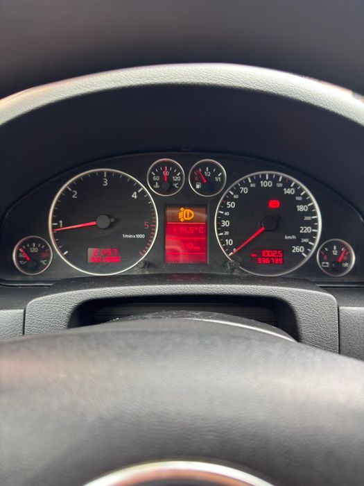 AUDI A6 Avant 2003 — imagine 2