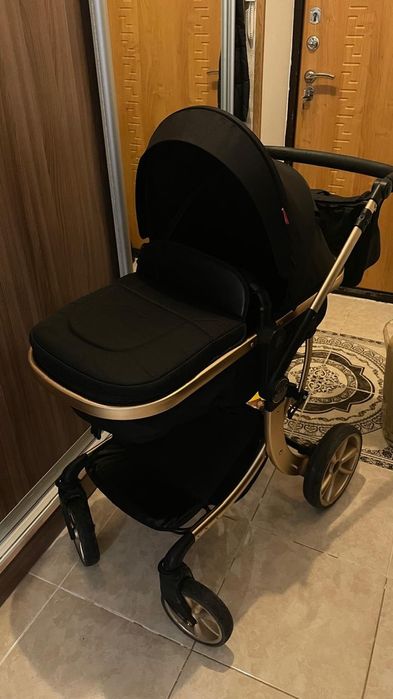 Продам детскую  коляску