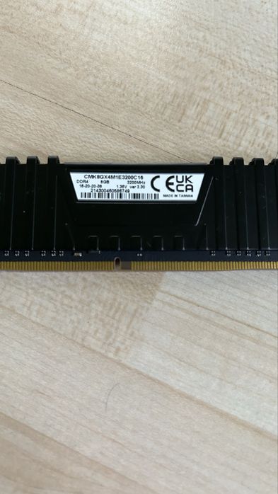 Ram corsair vengeance 8gb 3200MHz