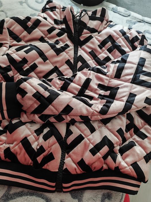 Плюшено яке тип горнище за момиче или много слаба жена