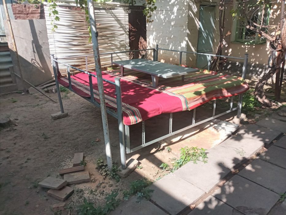 Продаётся топчан