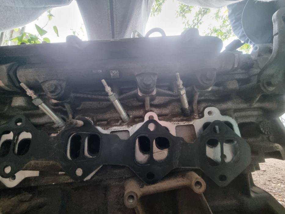 Sistem injectie si chiulasa 2.0 diesel Renault Nissan