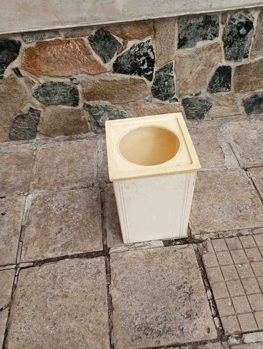 Пластмасова кутия