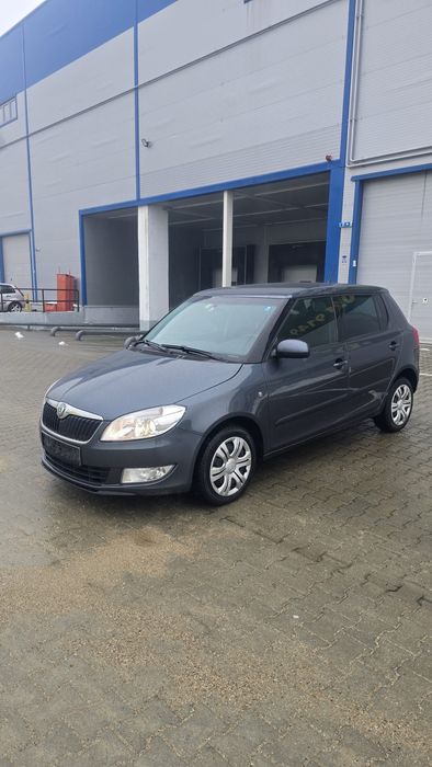 Skoda Fabia cutie automată