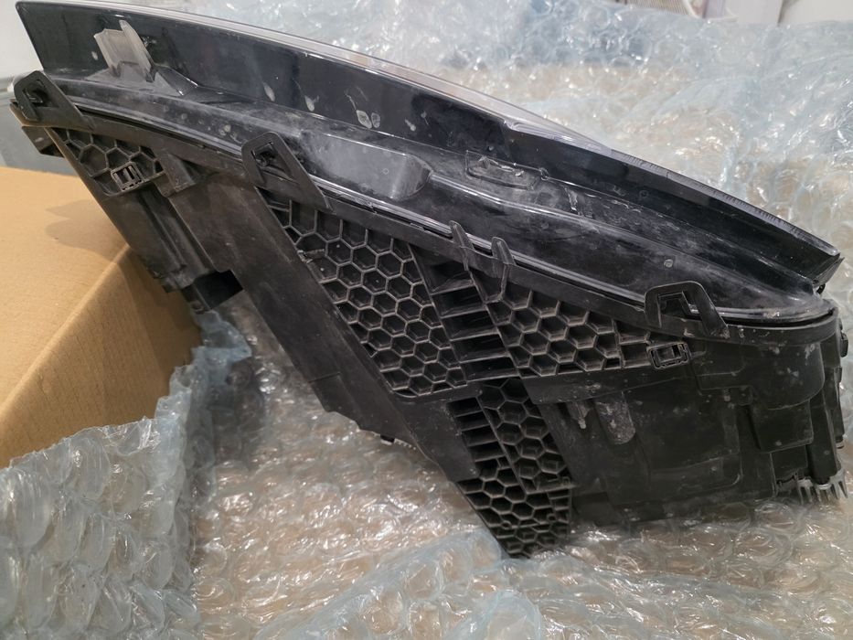 Ляв матричен фар за Skoda Superb 3 Facelift 2019-2024, OEN: 3V1941015D