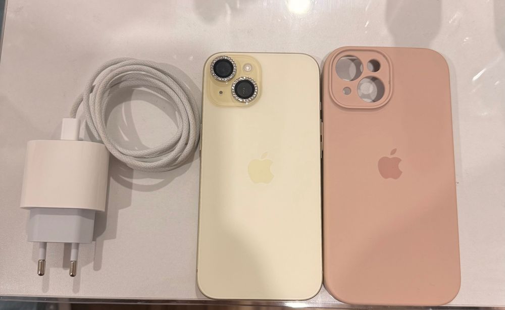 Продам iPhone 15