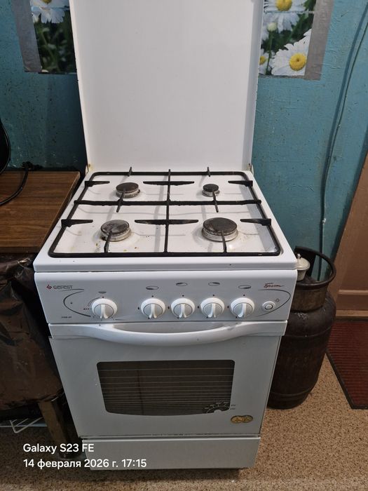 Продам газ плиту