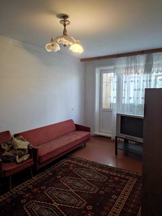 Продам 3х-комнатную по Маяковского