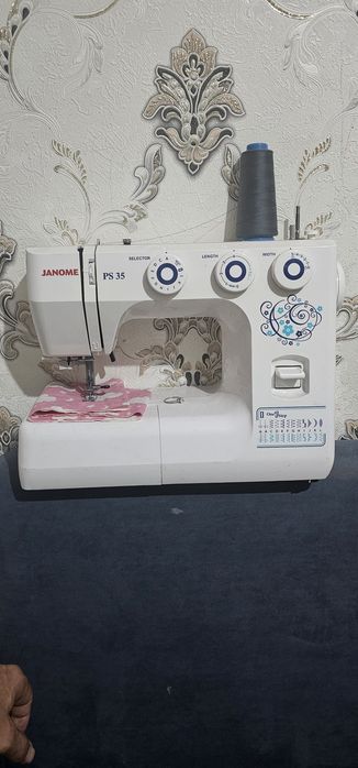 Швейная машинка Janome