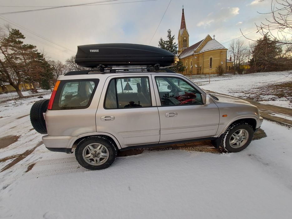 Vând sau schimb Honda CR-V