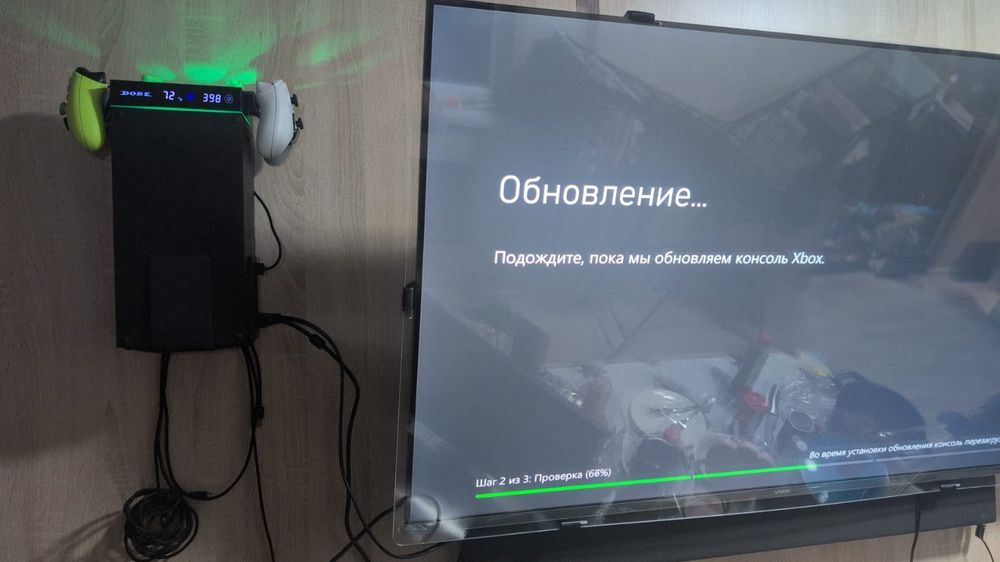 Продам икс бокс в отличном состоянии