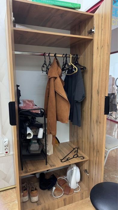 шкафтар және помощник мастера сатылады.