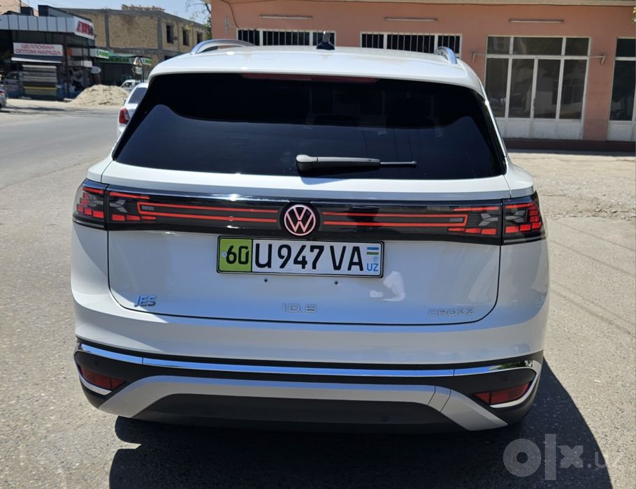 Volkswagen ID 6 crozz pro