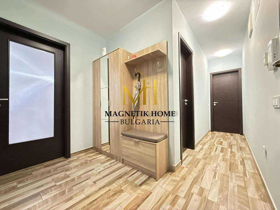 Дава се под наем Тристаен апартамент в Бургас, Зорница - 80 кв.м за 708.9 € - Снимка #1