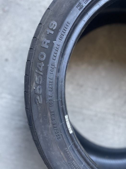 4X 255 40 19 Continental Sport Contact 5