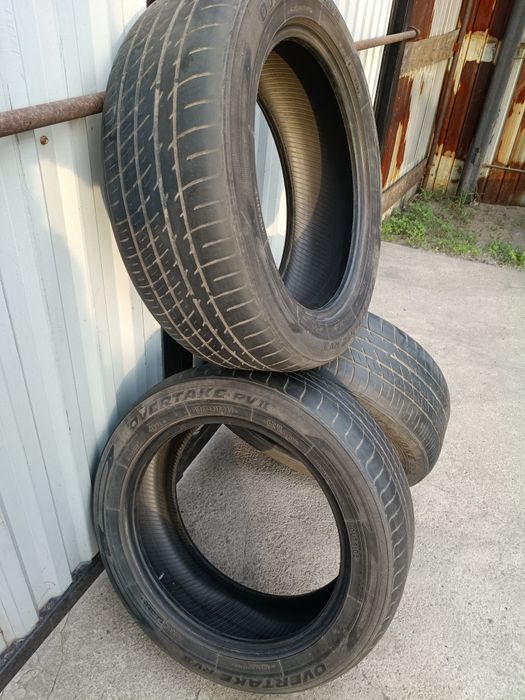 Продам летние шины, 215/55R17.