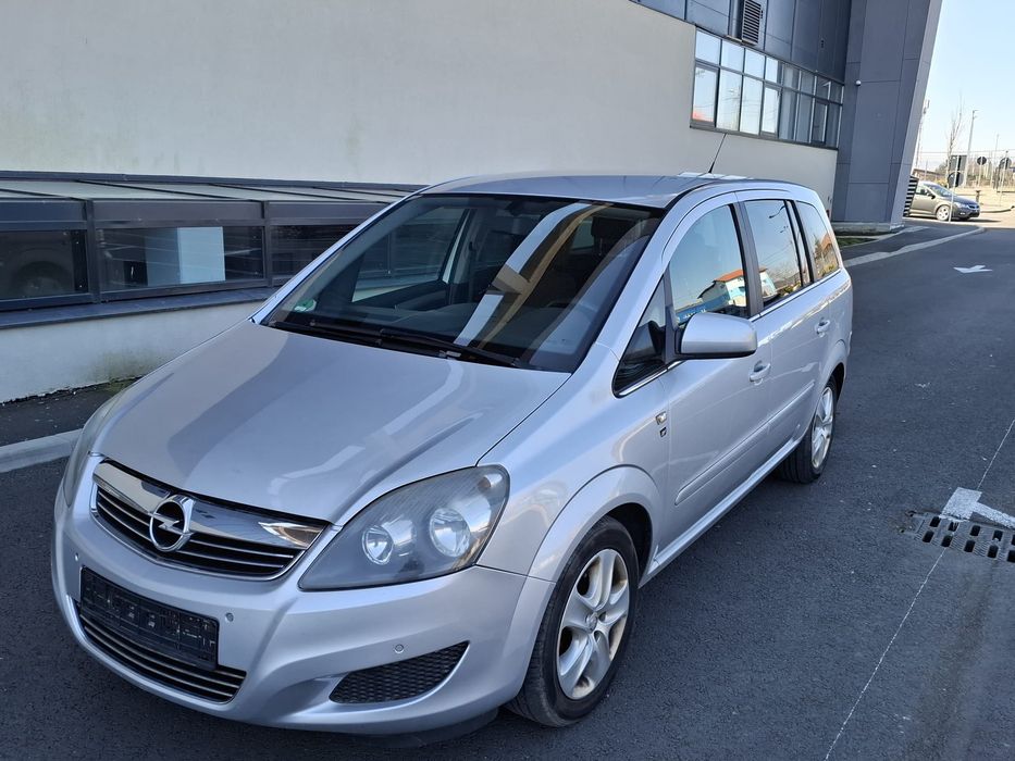 Vând Opel ZAFIRA 7 locuri