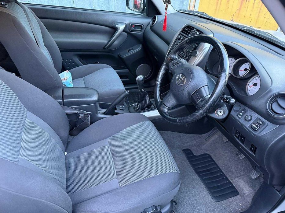 Vand TOYOTA RAV 4 (4x4)