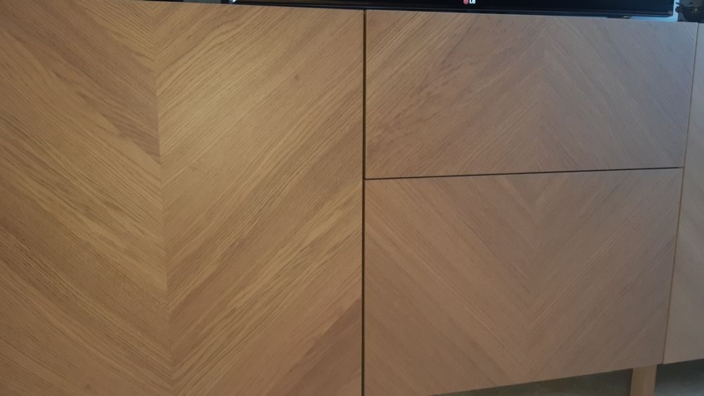 Comod Ikea in stare excelenta