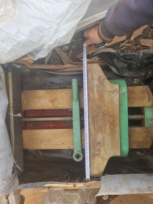 тиски станочные слесарные