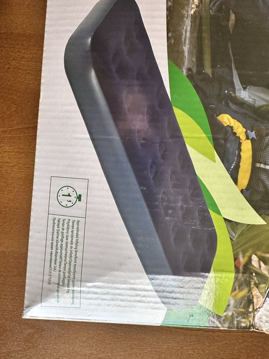 Надуваемо легло с помпа