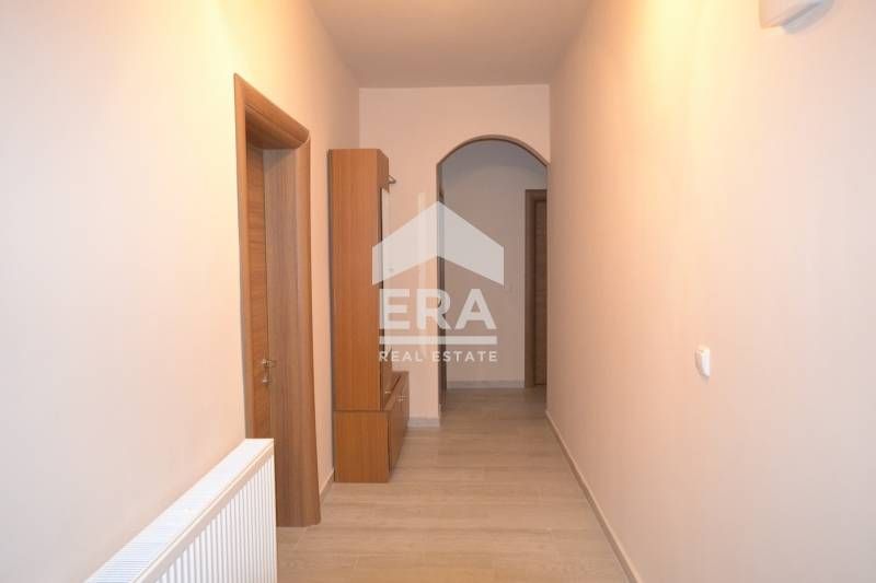 Прекрасен многостаен апартамент с гараж в кв. Македонски