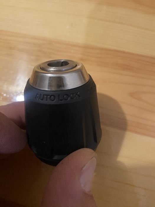 Патронник за дрелка винтоверт BOSCH