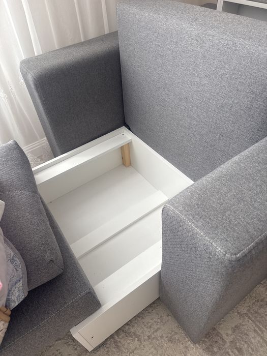 Продам кресло-кровать. Цена 35 тыс