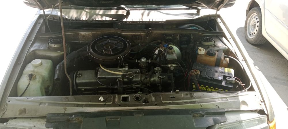 Машина 2000г выпуска