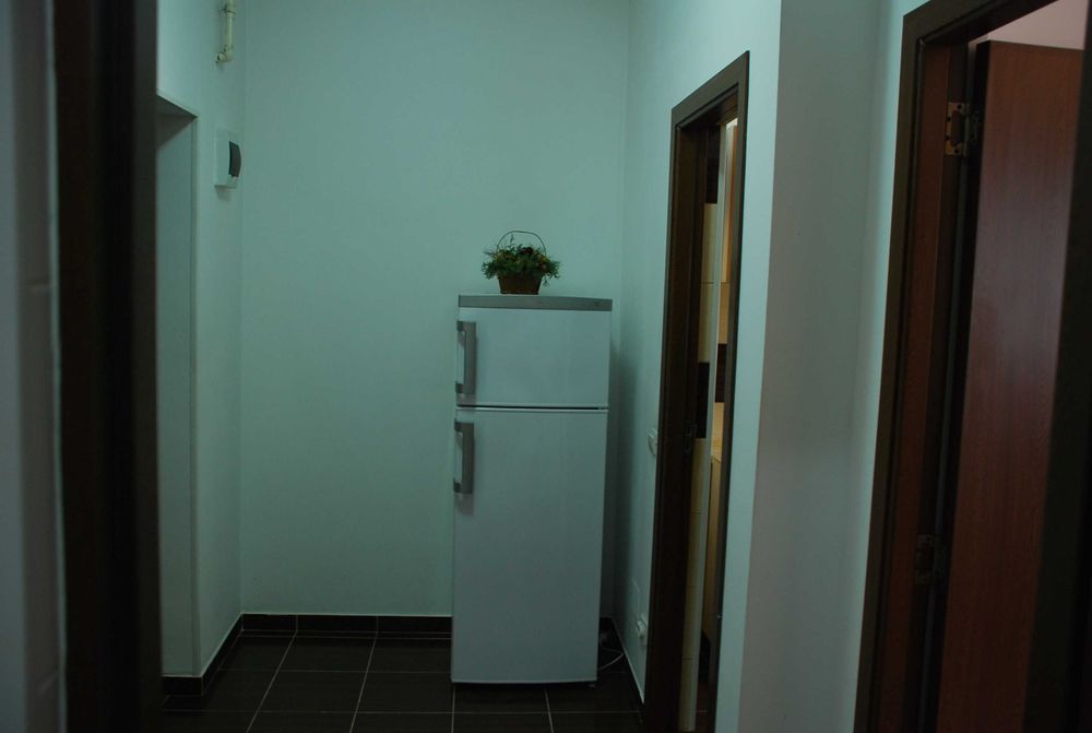 Inchiriez Garsoniera/Proprietar/Metrou Leonida.Aparatori Patriei