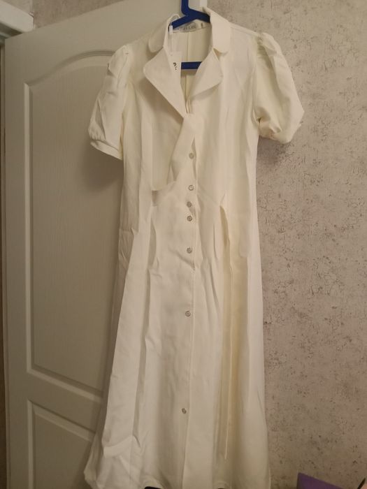 Срочно продам новое платье