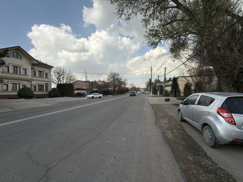 Продажа участка на Циолковской вдоль дороги 12 соток