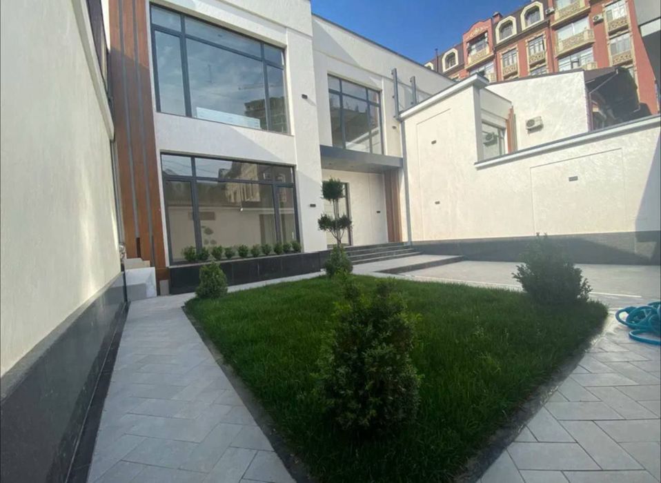 Дом, Дархан, коттедж 2.5-соток, 5-комнат, 200кв.м.