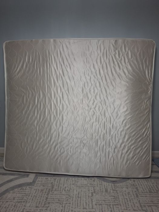 Продам  матрас..